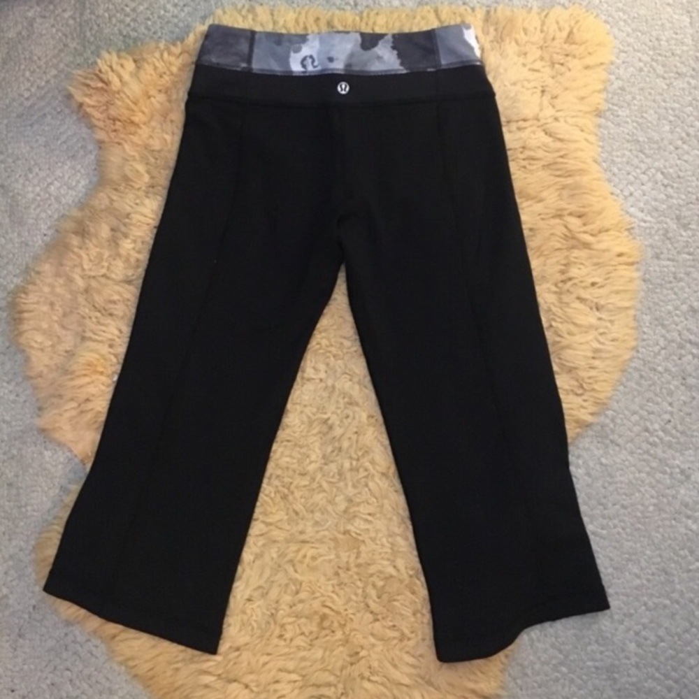 🌸1 HOUR SALE🌸 lululemon cropped pants!